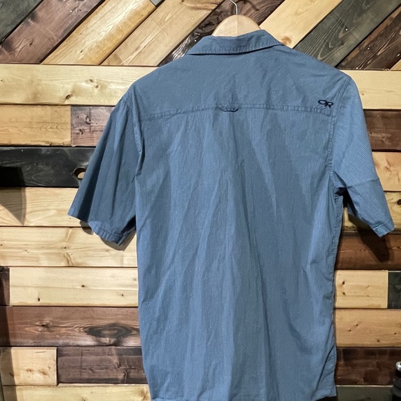 Men’s large OR button down shirt. - Picture 2 of 2